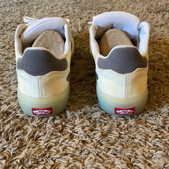 Vans custom shoe - Picture 4 of 6